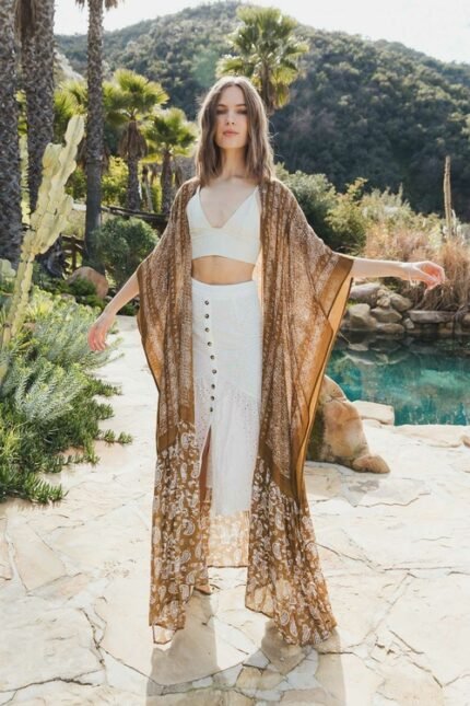Baharestan Paisley Kimono