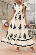 Floral Boho V-Neck Maxi Dress with Pockets - Image 9